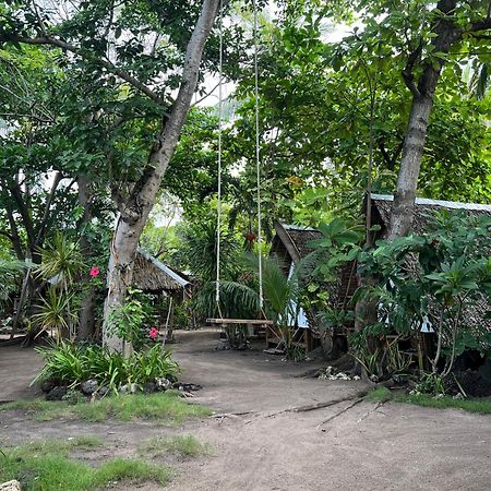 Georgia'S Neverland Hostel Pulau Malapascua Bagian luar foto