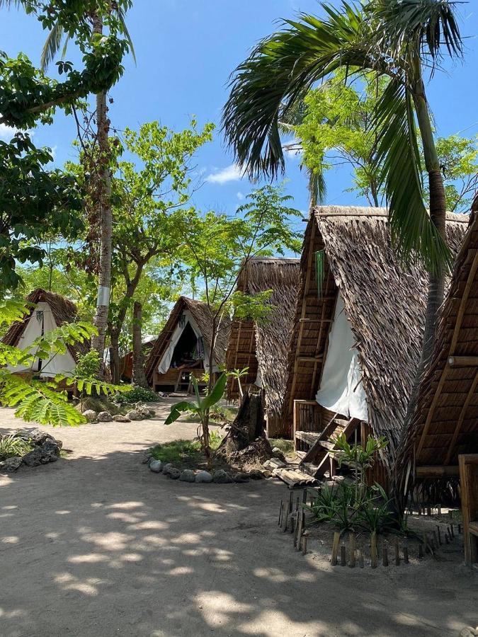 Georgia'S Neverland Hostel Pulau Malapascua Bagian luar foto